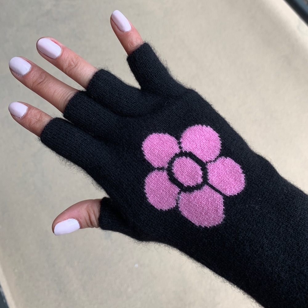 100% cashmere fingerless gloves